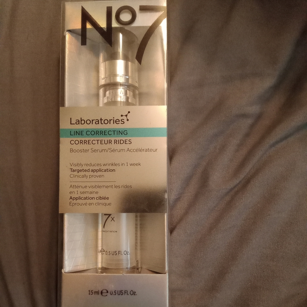 Laboratories Line Correcting Booster Serum